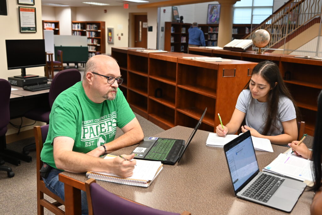 PCC students studying.